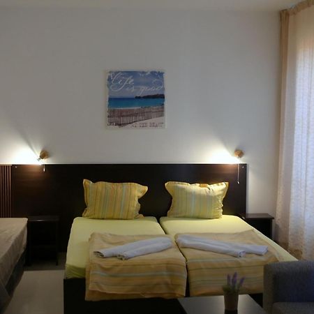 Hotel Paradise 로제넷츠 외부 사진
