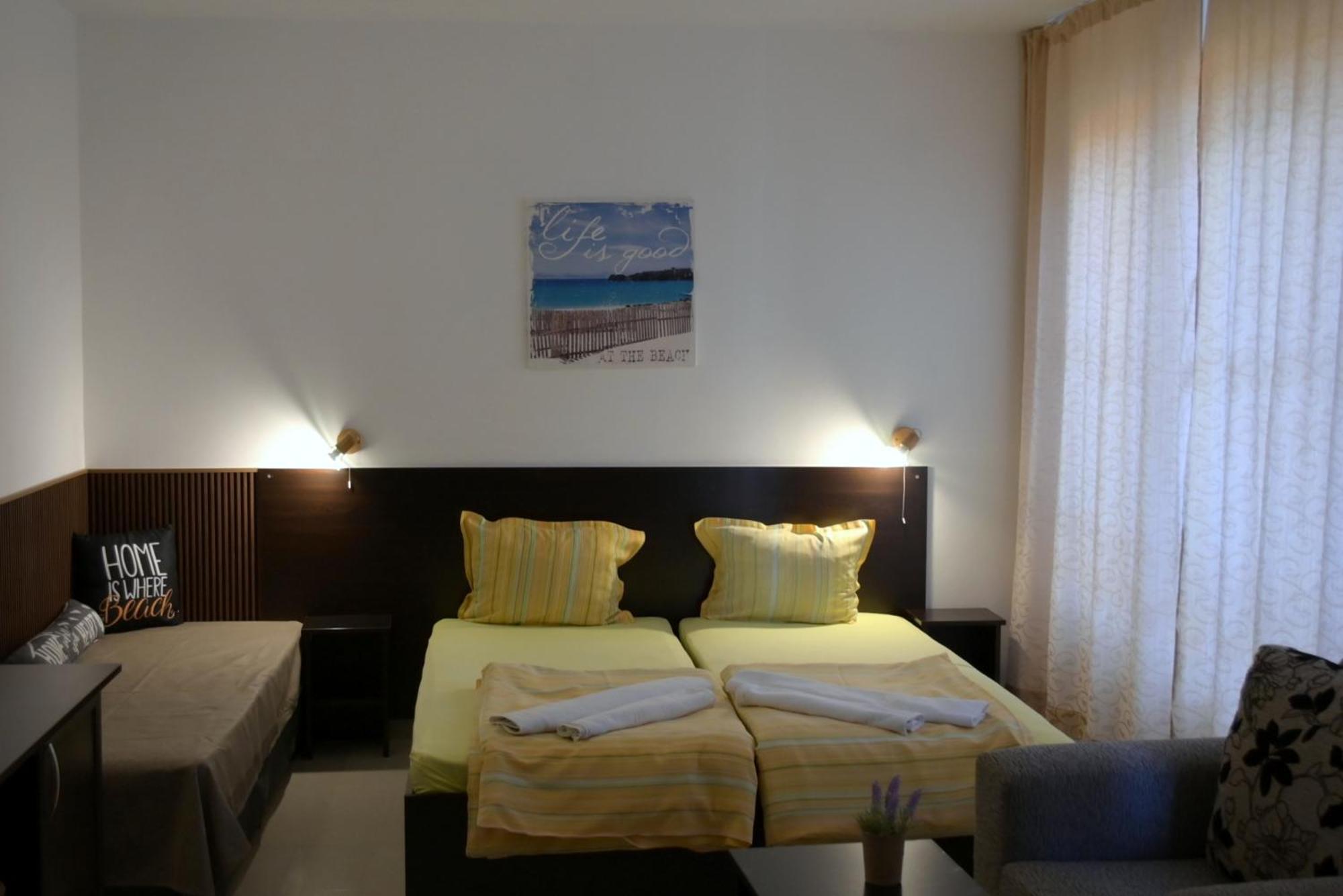 Hotel Paradise 로제넷츠 외부 사진